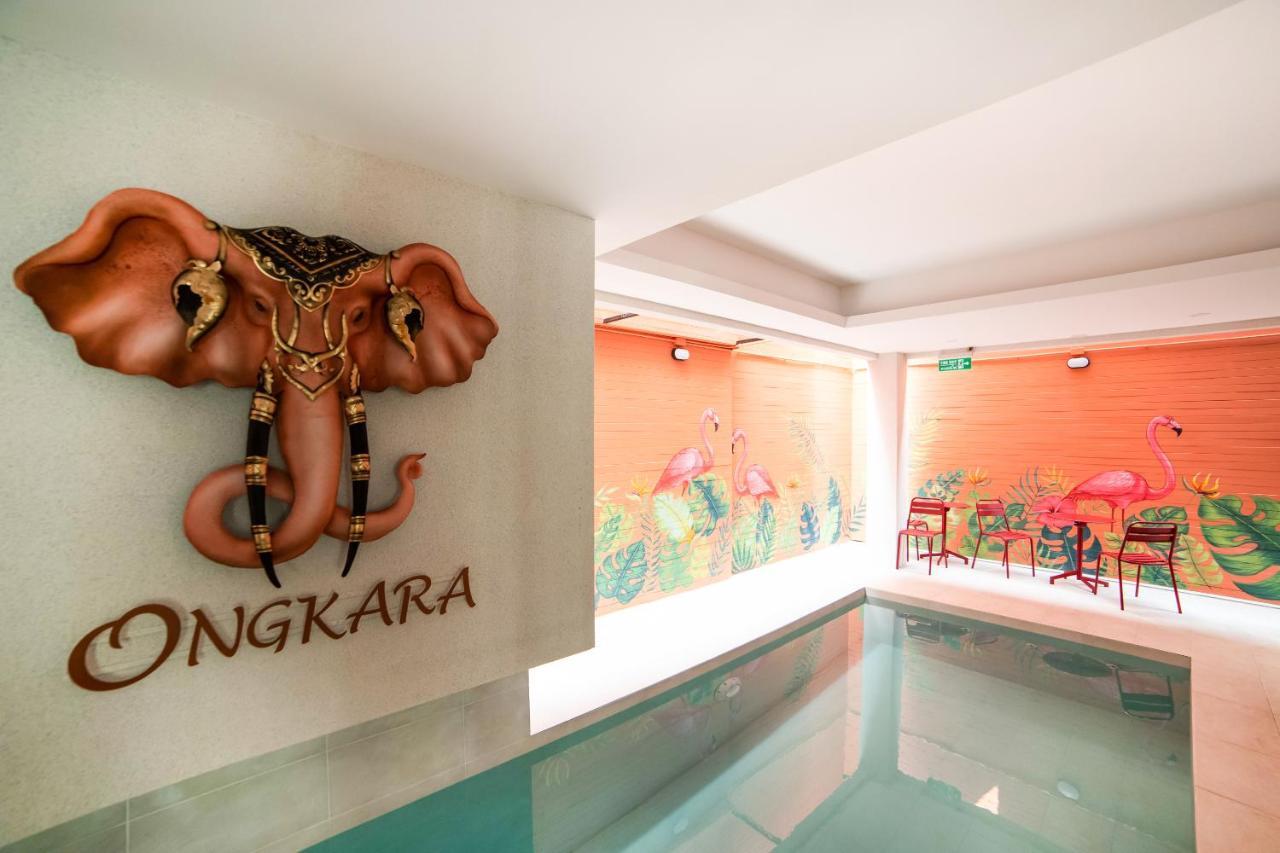 Ongkara Near Bts Thonglor Banguecoque Exterior foto